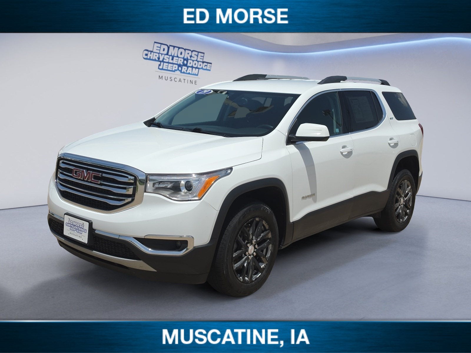2019 GMC Acadia SLT in Summit White — front three-quarter view