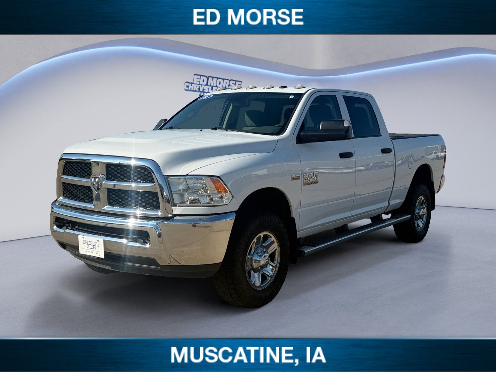 2016 RAM 2500 Tradesman in Bright White Clearcoat — front three-quarter view