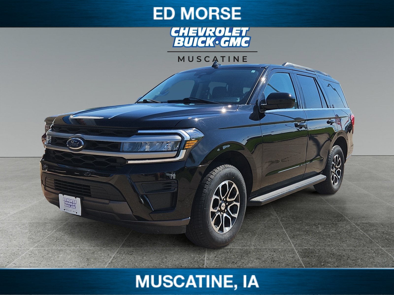 2024 Ford Expedition XLT in Blk/Black — front three-quarter view
