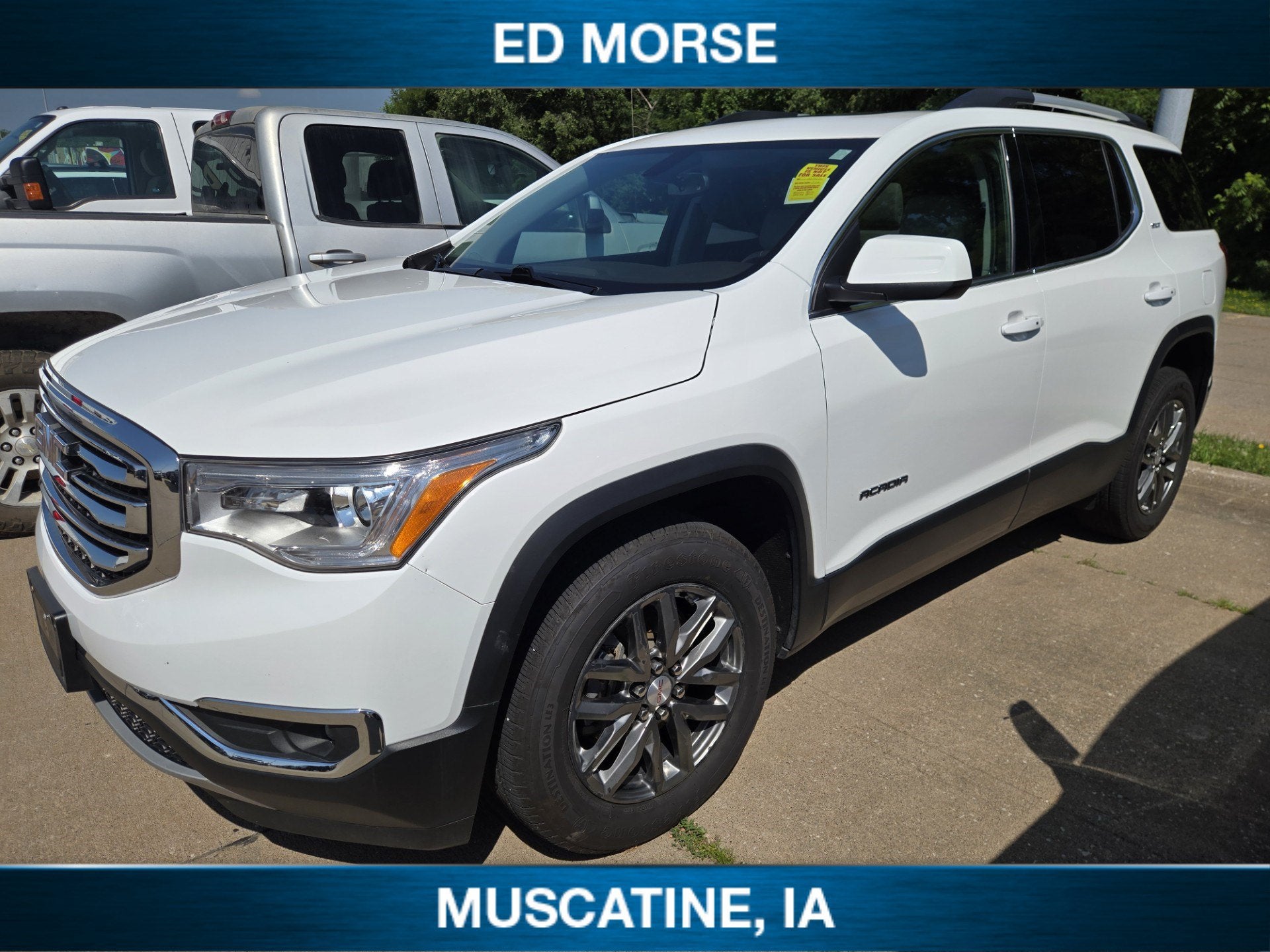 2019 GMC Acadia SLT in Summit White — front three-quarter view