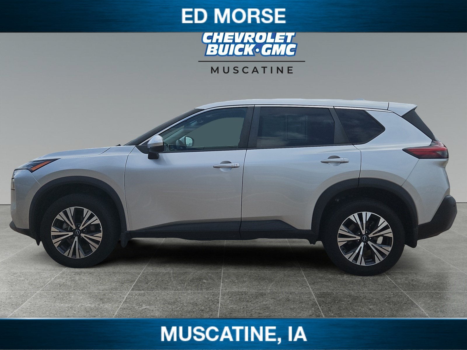 2022 Nissan Rogue — side profile view